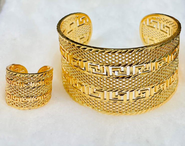 Elegant Gold Cuff Bracelet & Ring Set