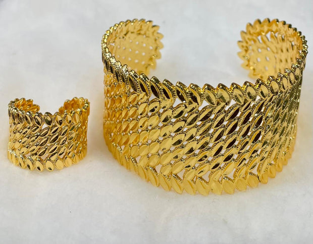 Elegant Gold Leaf Bracelet & Ring Set