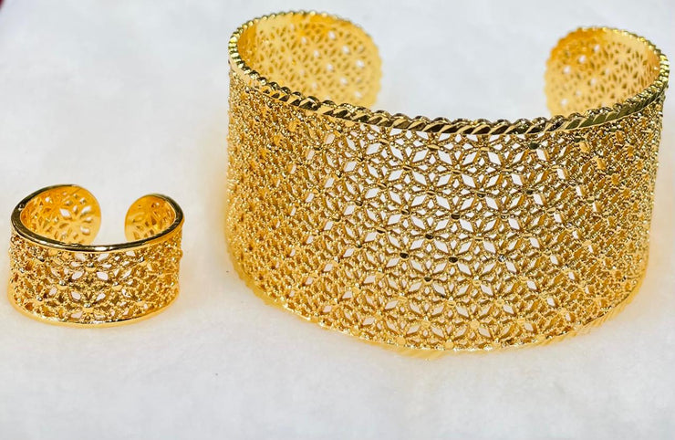 Elegant Gold-Plated Bracelet & Ring Set